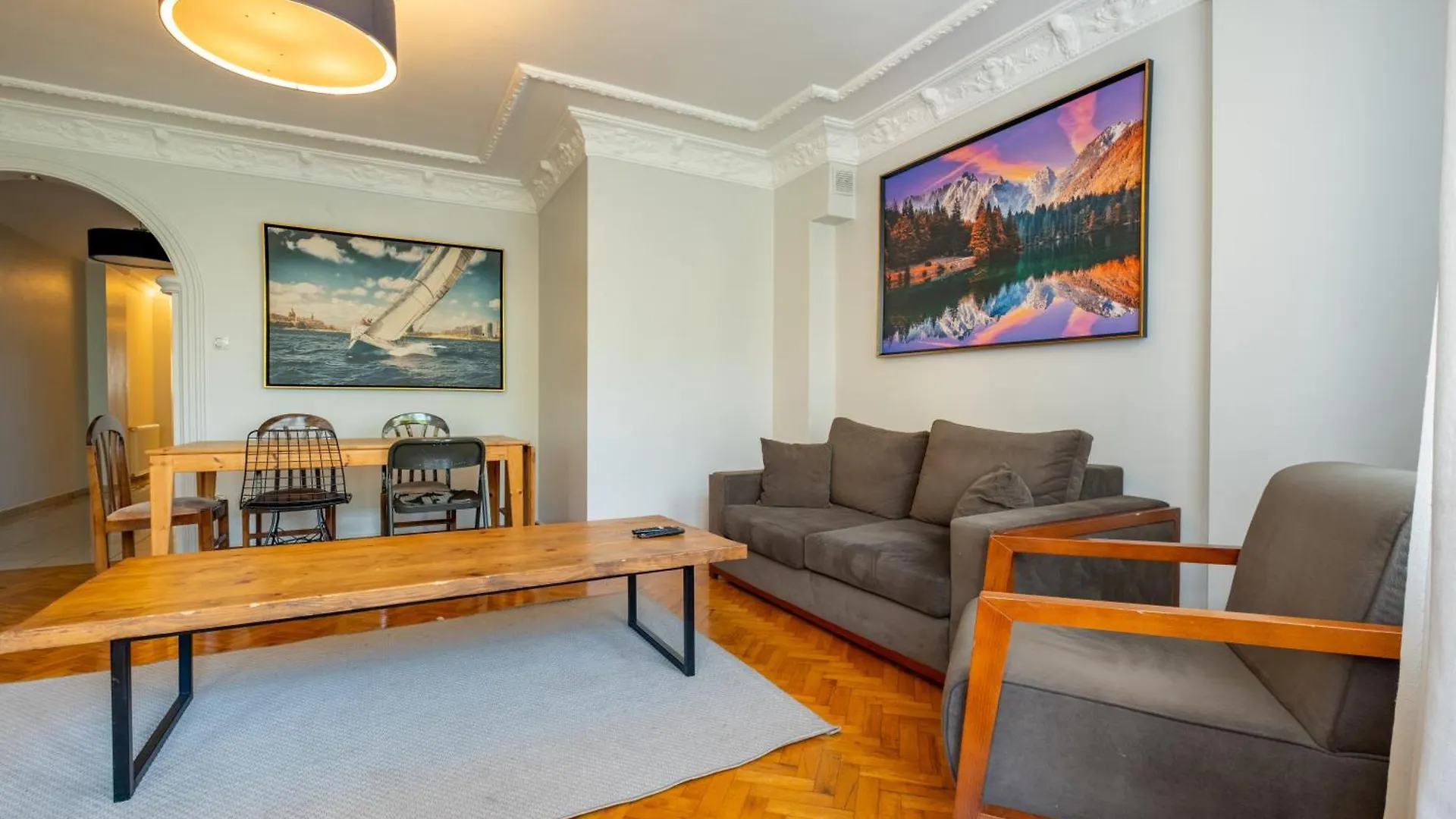 3-Bedroom Apartment - Central Location - Elevator Isztambul