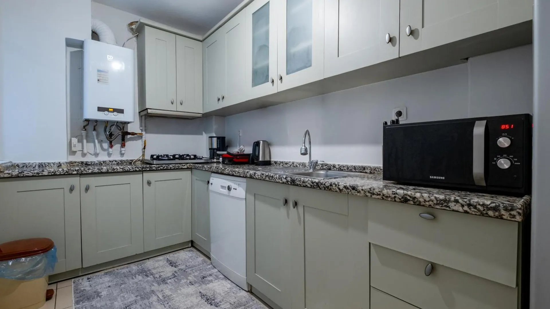 3-Bedroom Apartment - Central Location - Elevator Isztambul Törökország